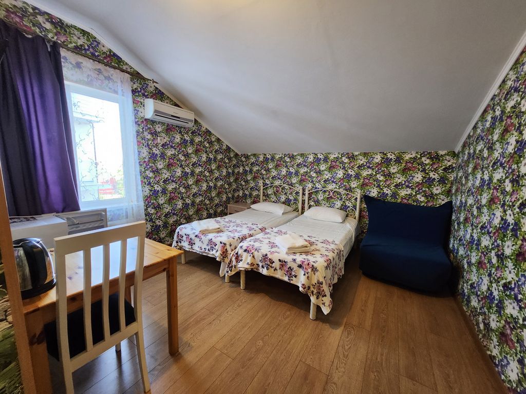 Трёхместный номер стандарт