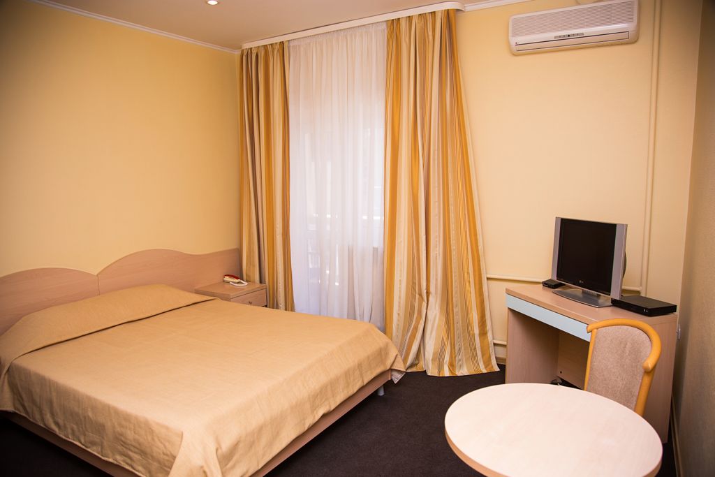 Двухместный номер с 1 кроватью Стандарт с балконом