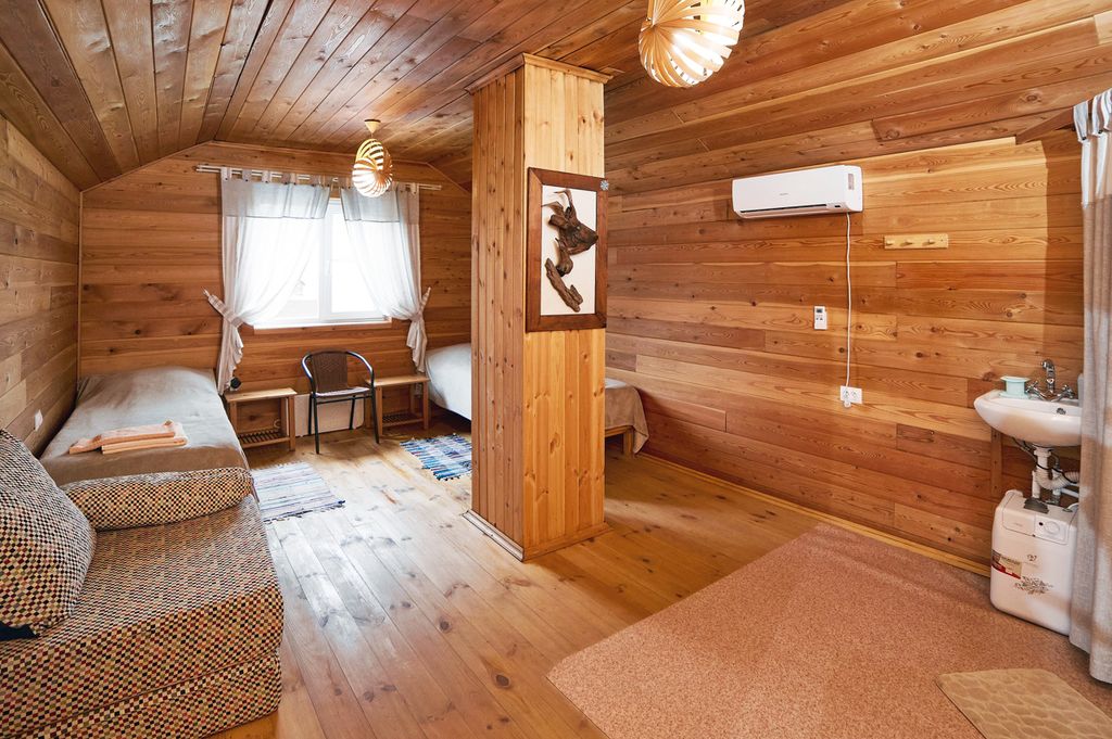 Семейный номер на мансардном этаже бани с душем