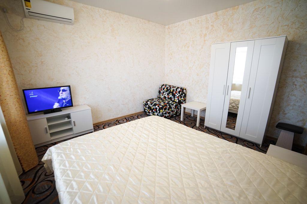 Семейный номер 2-комнатный №25