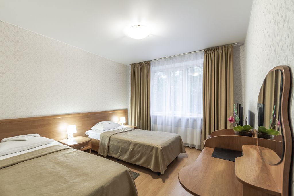 Семейный номер 2х-комнатный (2 взрослых и ребенок до 10 лет)