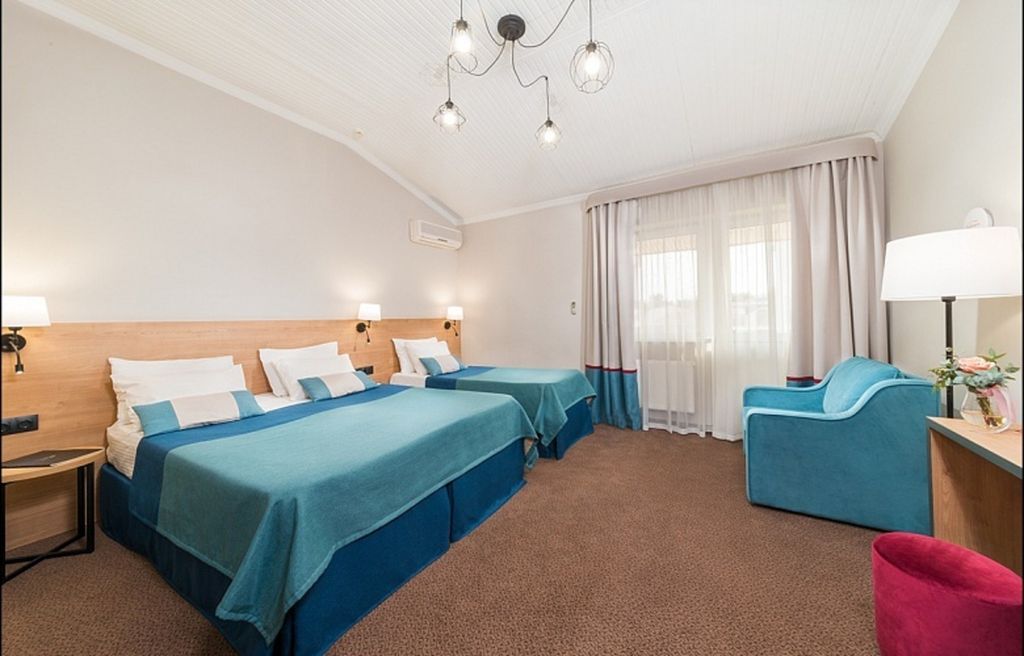 Трёхместный номер Улучшенный Плюс