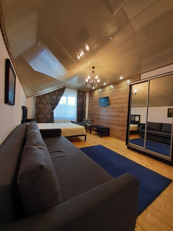 Четырёхместный номер стандарт с видом на горы