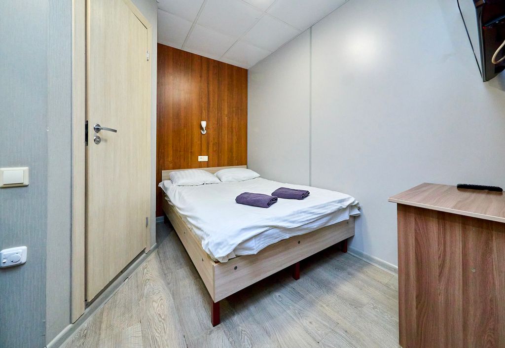 Двухместный с 1 кроватью стандарт без окна