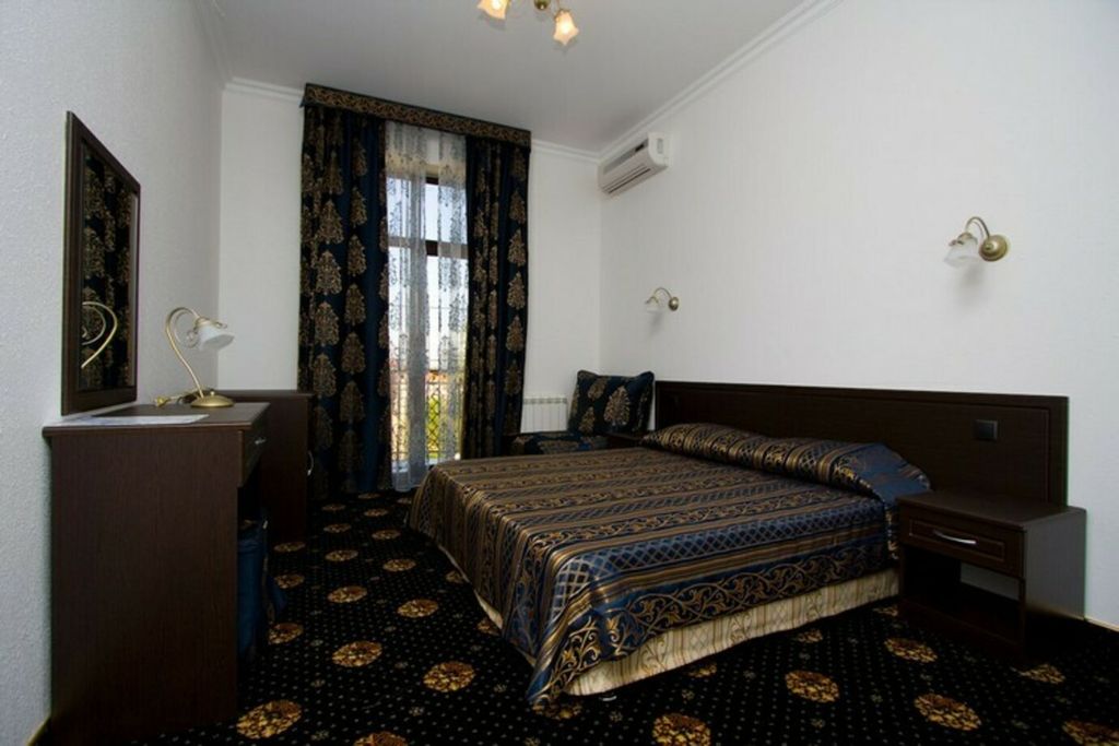 Двухместный номер с 1 кроватью или 2 односпальными кроватями полулюкс