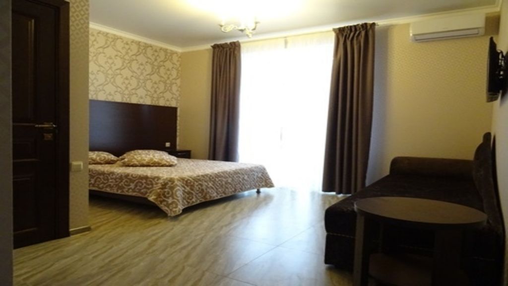 Трёхместный номер люкс