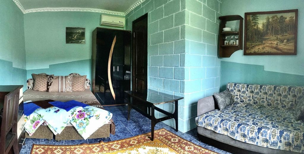 Четырёхместный номер большой номер с удобствами и кондиционером