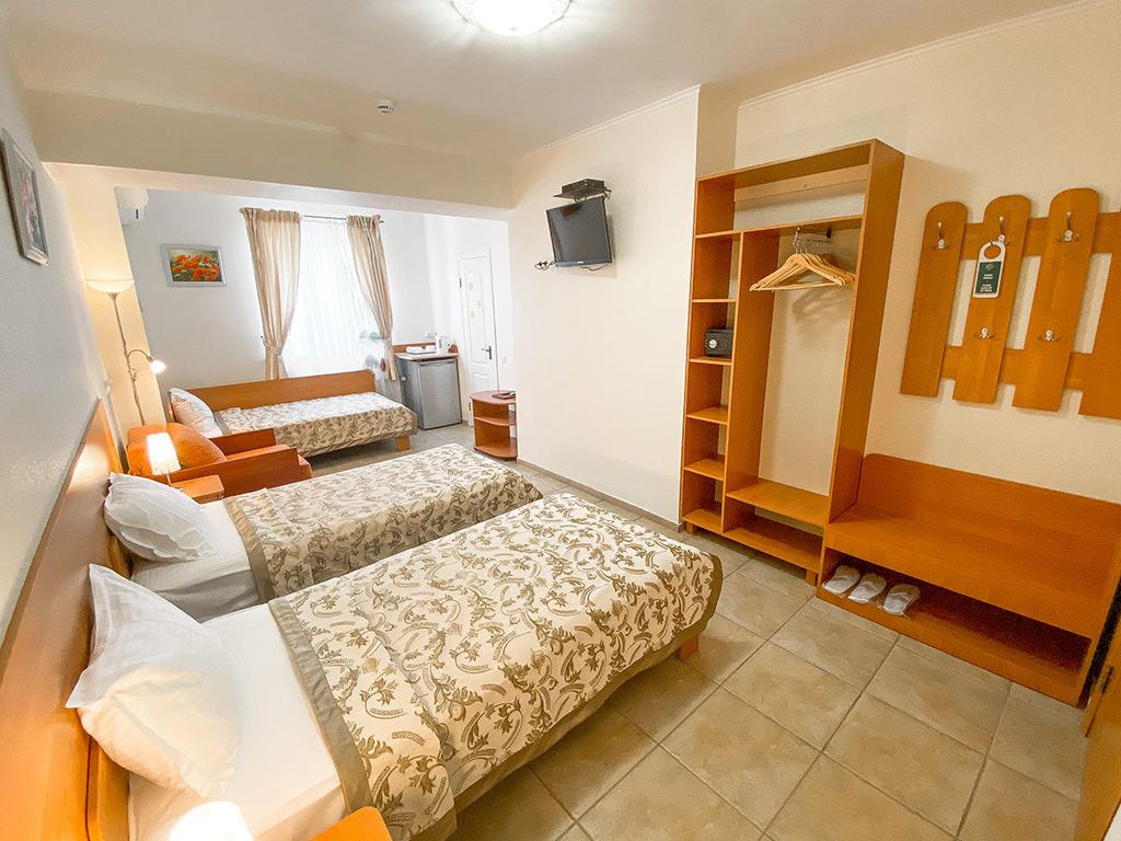 Трёхместный номер стандарт