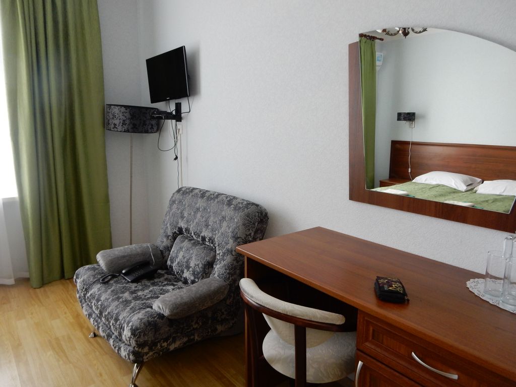 Трёхместный номер люкс