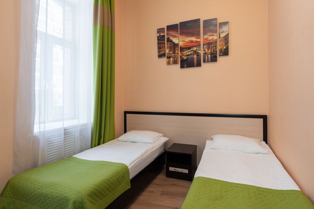 Двухместный номер с 2 отдельными кроватями стандарт