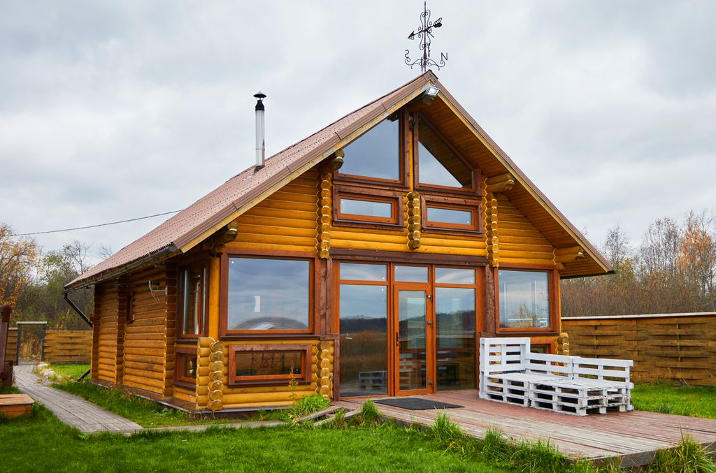 Дом коттедж с баней на дровах на малой территории