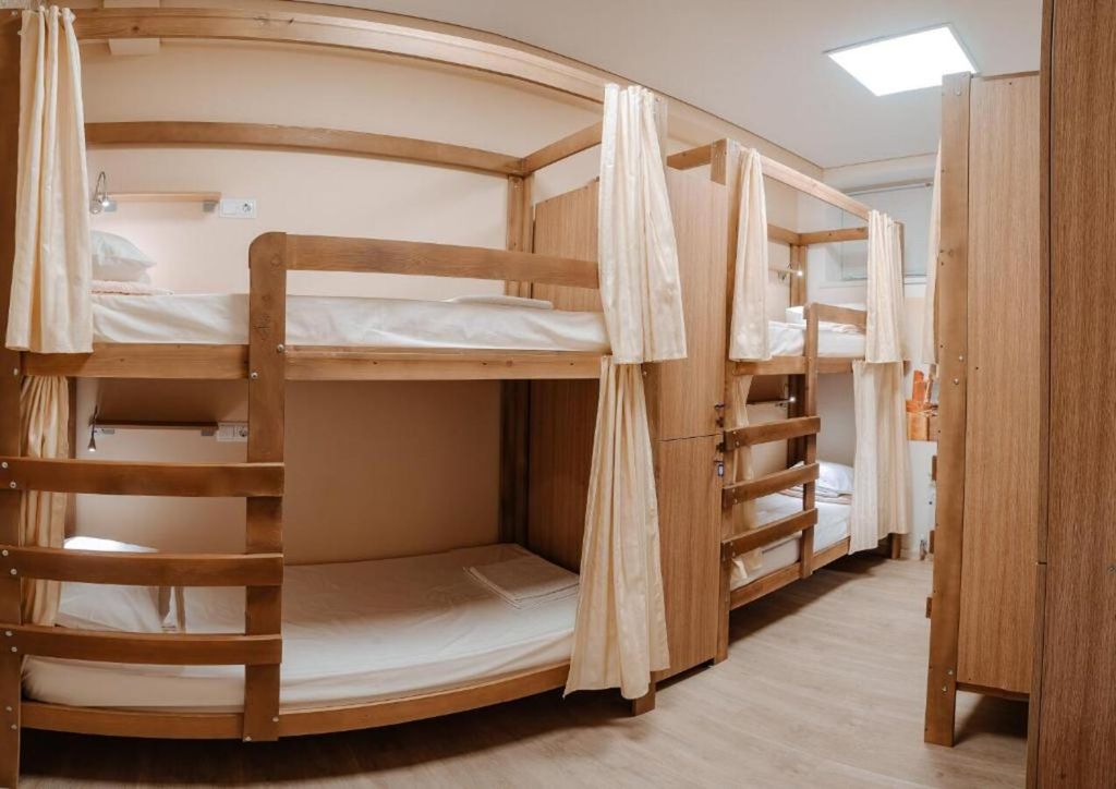 Многоместный мужской номер 6-местный Россия