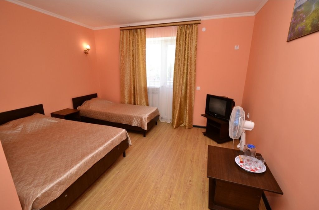 Трёхместный номер Эконом