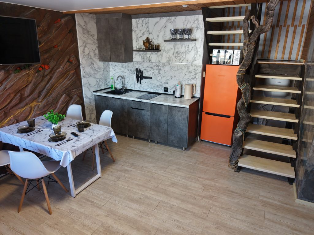 Апартаменты семейные с видом на горы