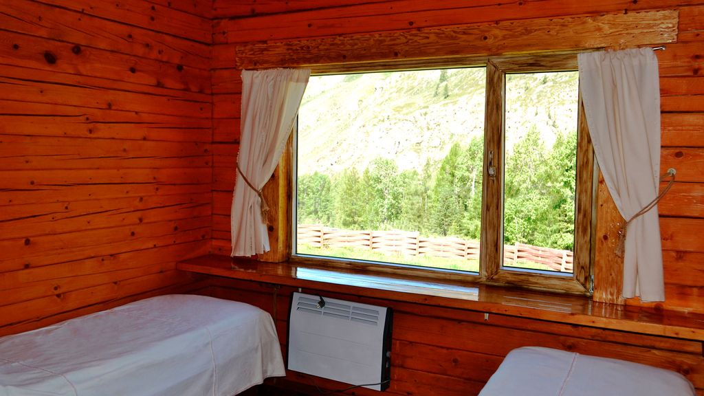 Семейный номер семейный номер с видом на горы