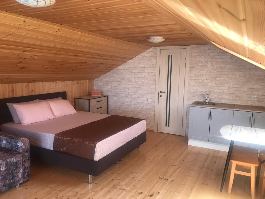 Четырёхместный номер студия в центре Анапы