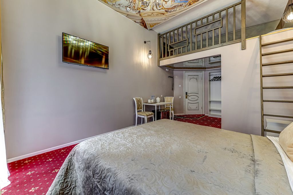 Четырёхместный номер люкс