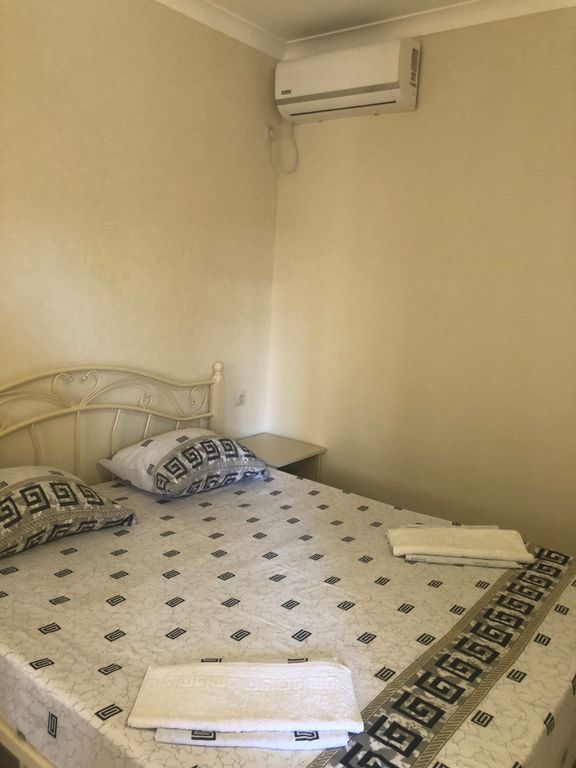 Двухместный номер с 1 кроватью Стандарт с двухспальной кроватью