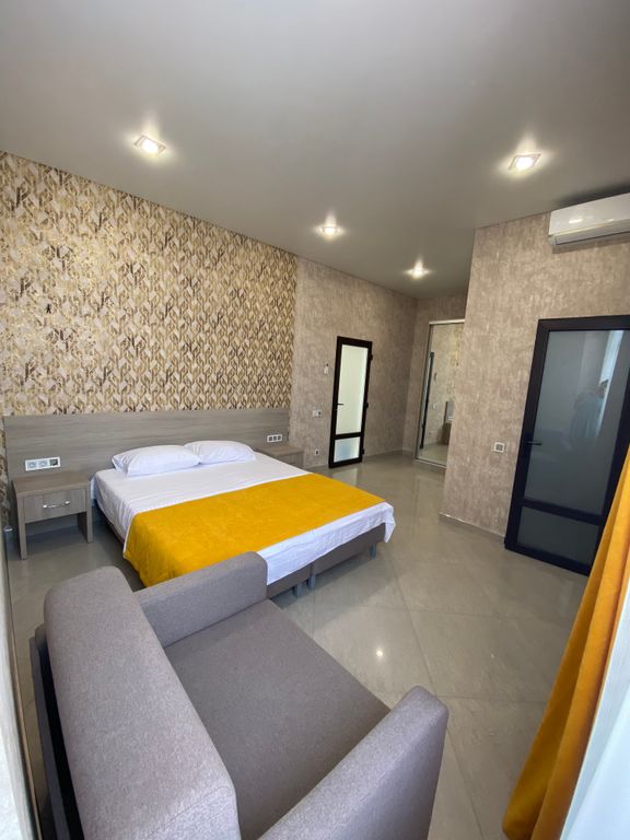 Трёхместный номер люкс