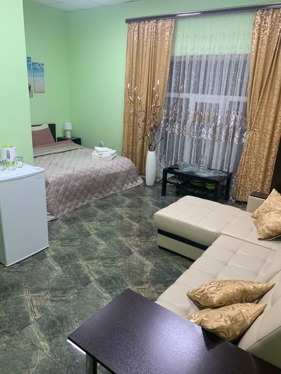 Четырёхместный номер люкс с видом на город