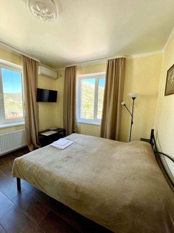 Двухместный номер с 1 кроватью стандарт с видом на горы