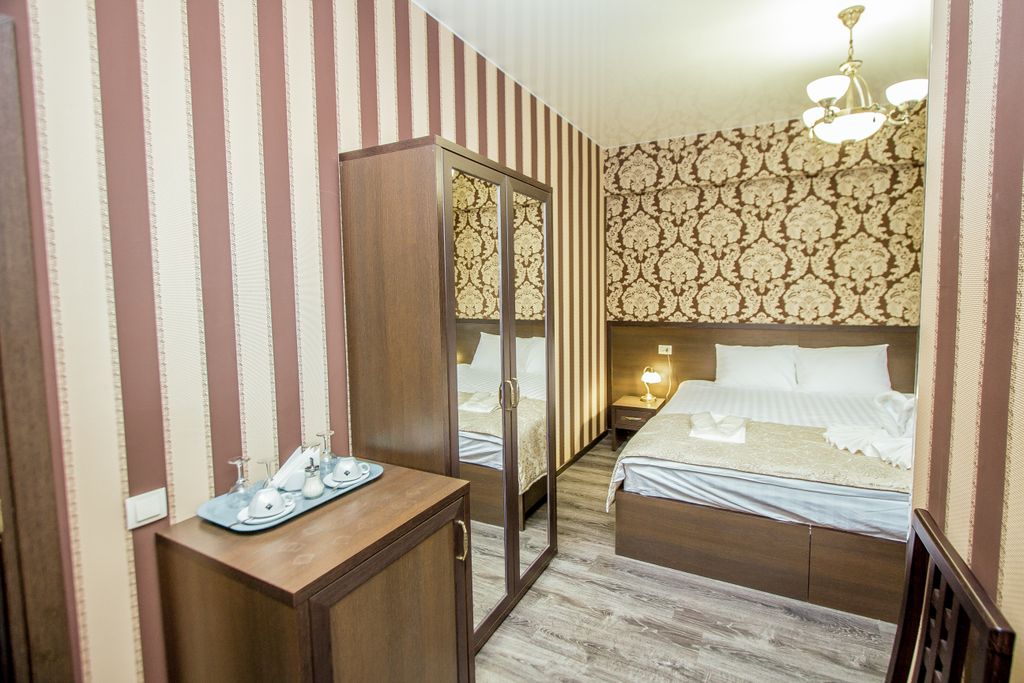 Трёхместный номер люкс с видом на город