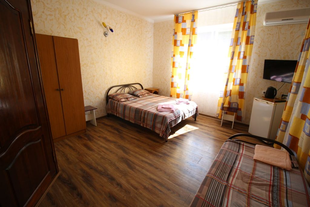 Четырёхместный номер стандарт