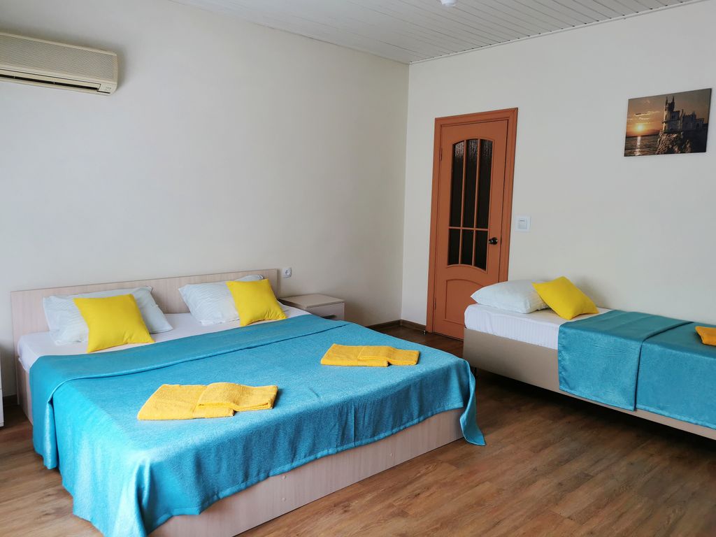 Трёхместный номер стандарт