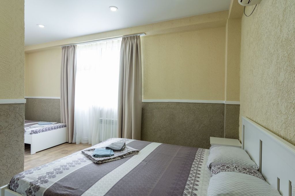 Трёхместный номер Трёхместный с балконом