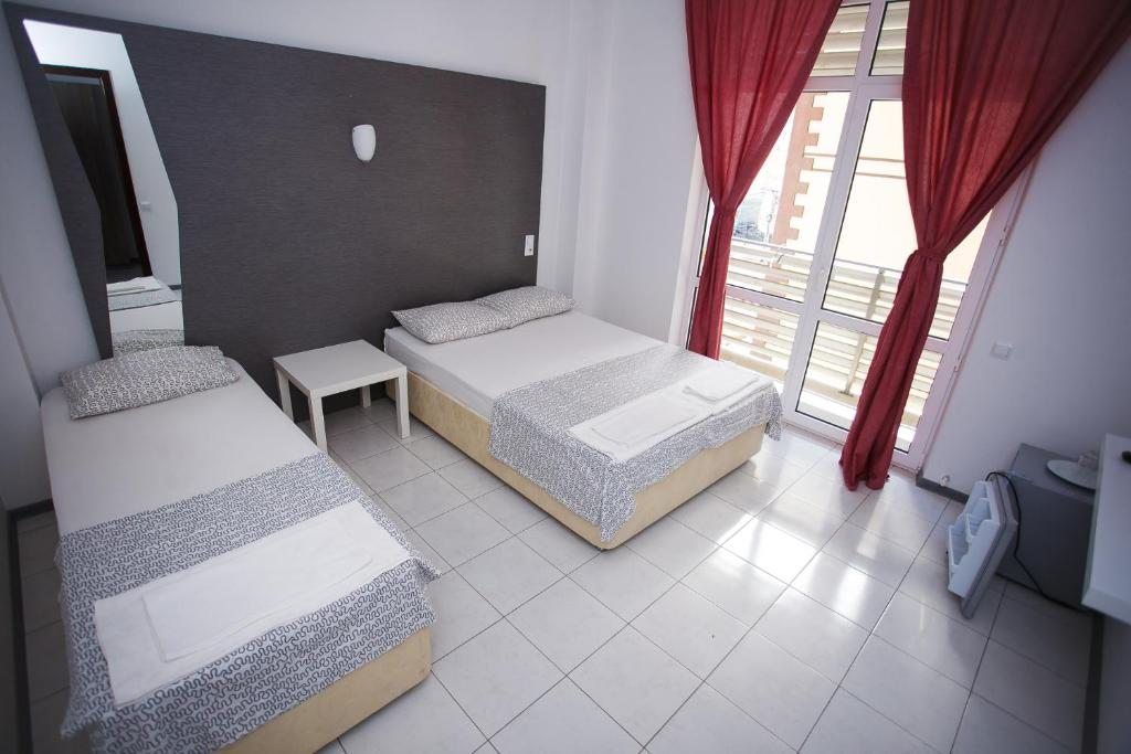 Трёхместный номер Стандарт