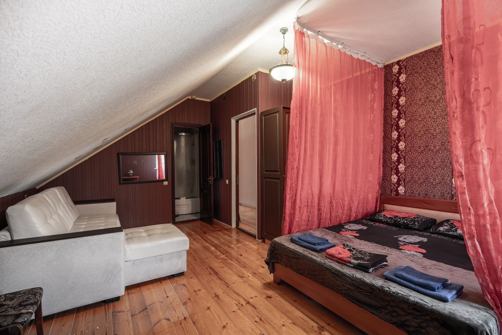 Двухместный номер с 1 кроватью стандарт мансарда