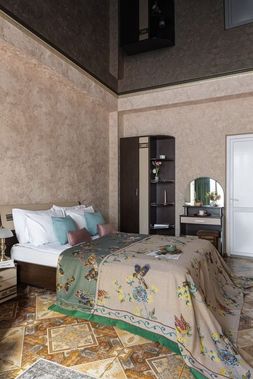 Четырёхместный номер семейный двухместный с доп местом