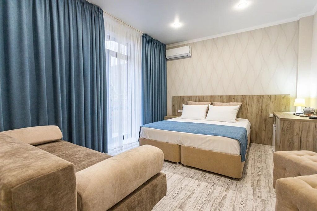 Семейный номер однокомнатный с балконом