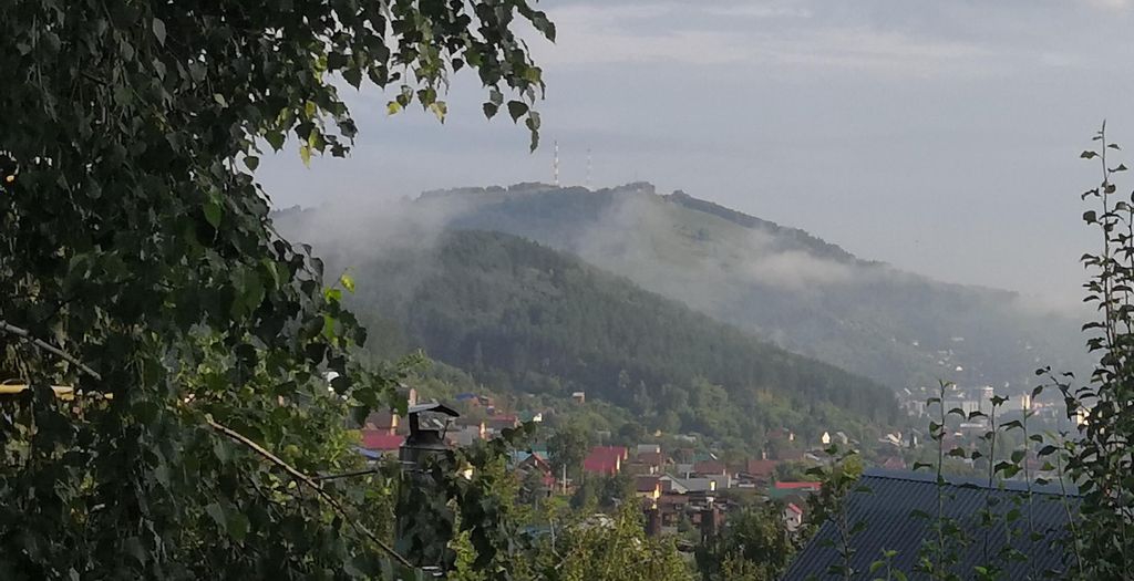 Вид на гору Тугая