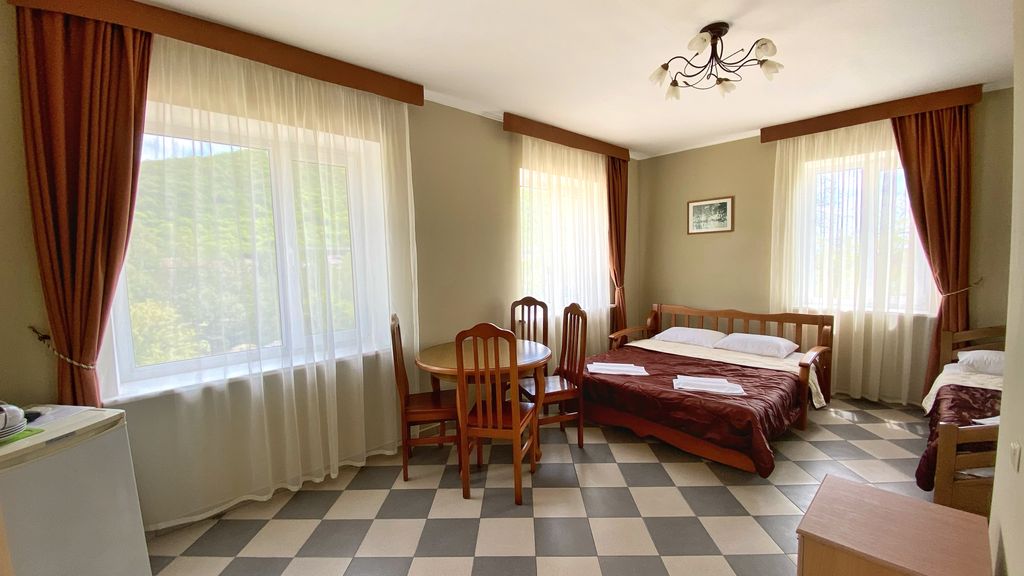 Четырёхместный номер улучшенный