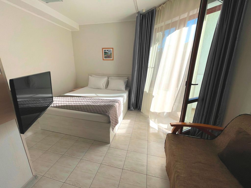 Апартаменты двухместные студио с балконом