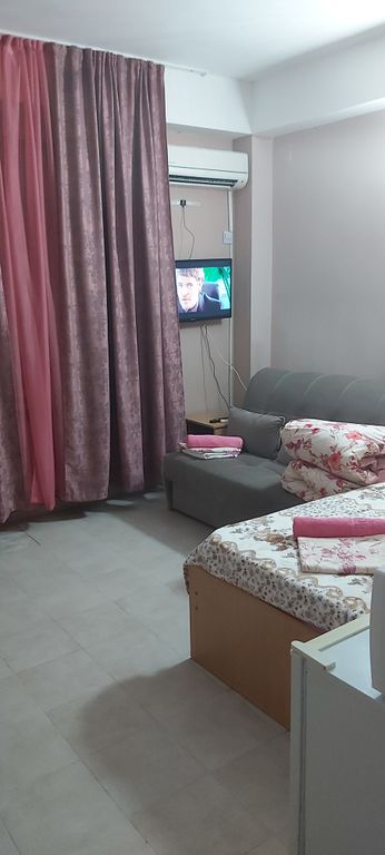 Четырёхместный номер на 1 этаже с отдельным входом и маленьким двориком