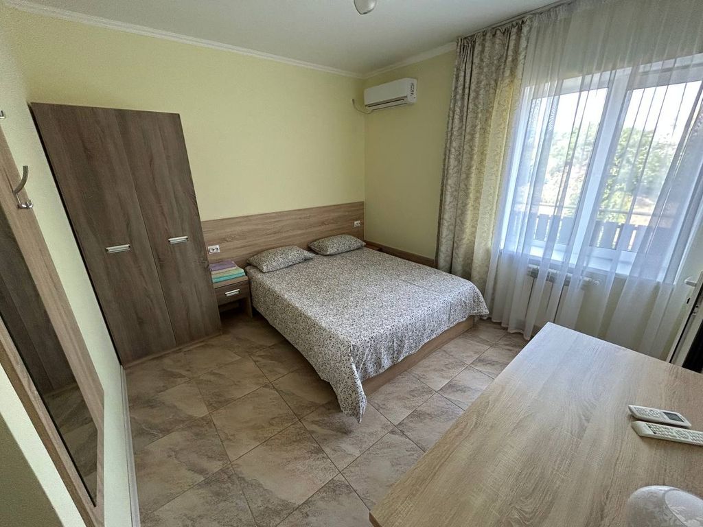 Двухместный номер с 2 отдельными кроватями улучшенный с видом на море