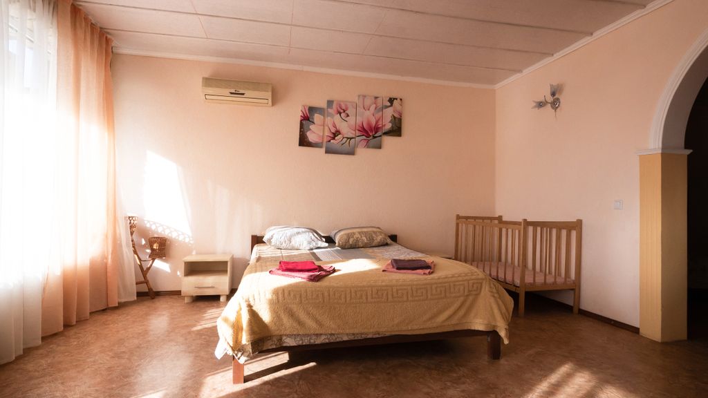 Семейный номер люкс с видом на город