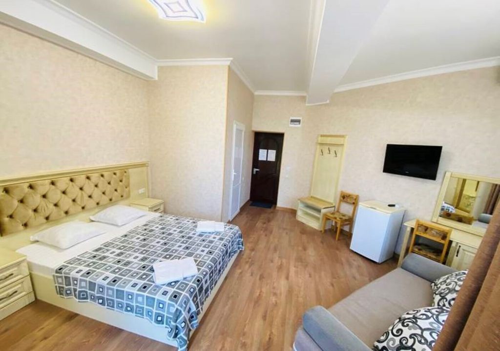 Трёхместный номер улучшенный