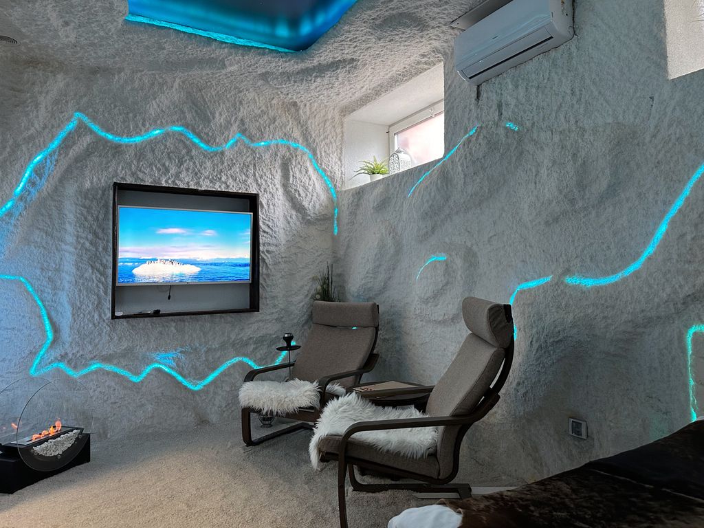 Двухместный с 1 кроватью Соляной с сауной