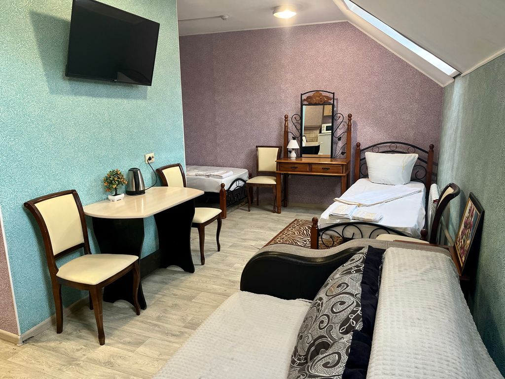 Четырёхместный номер стандарт