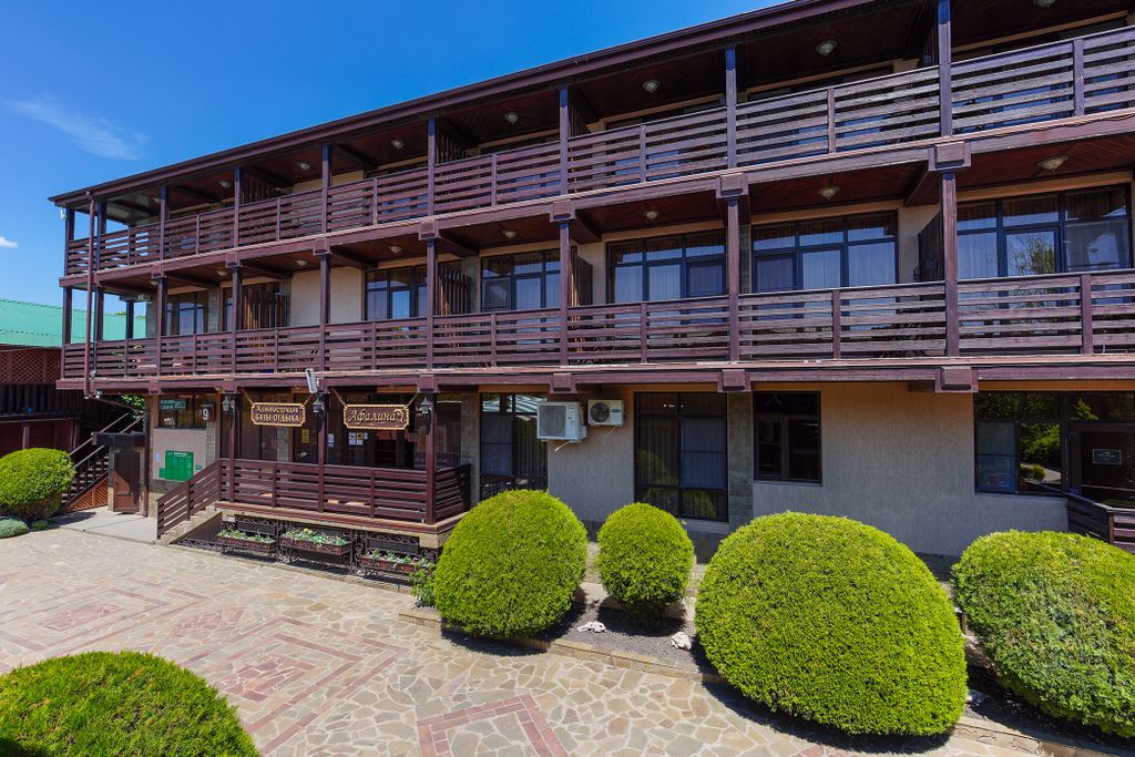 Двухместный номер с 2 отдельными кроватями Евростандарт с общим балконом