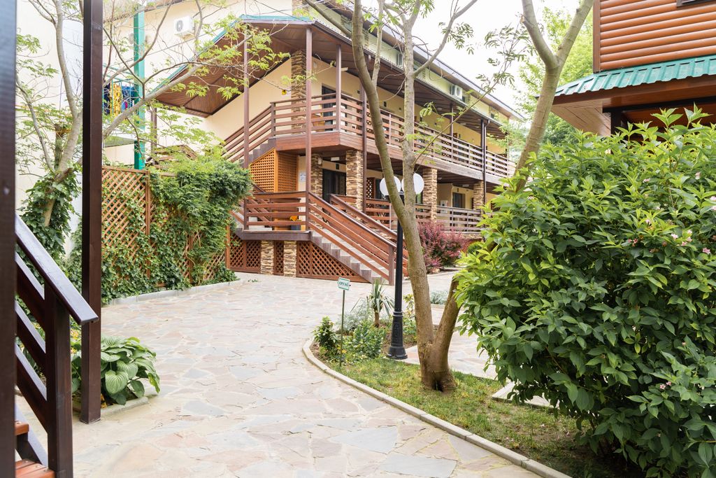 Одноместный номер 1-ый местный номер Стандарт (корпус эконом мансарда)