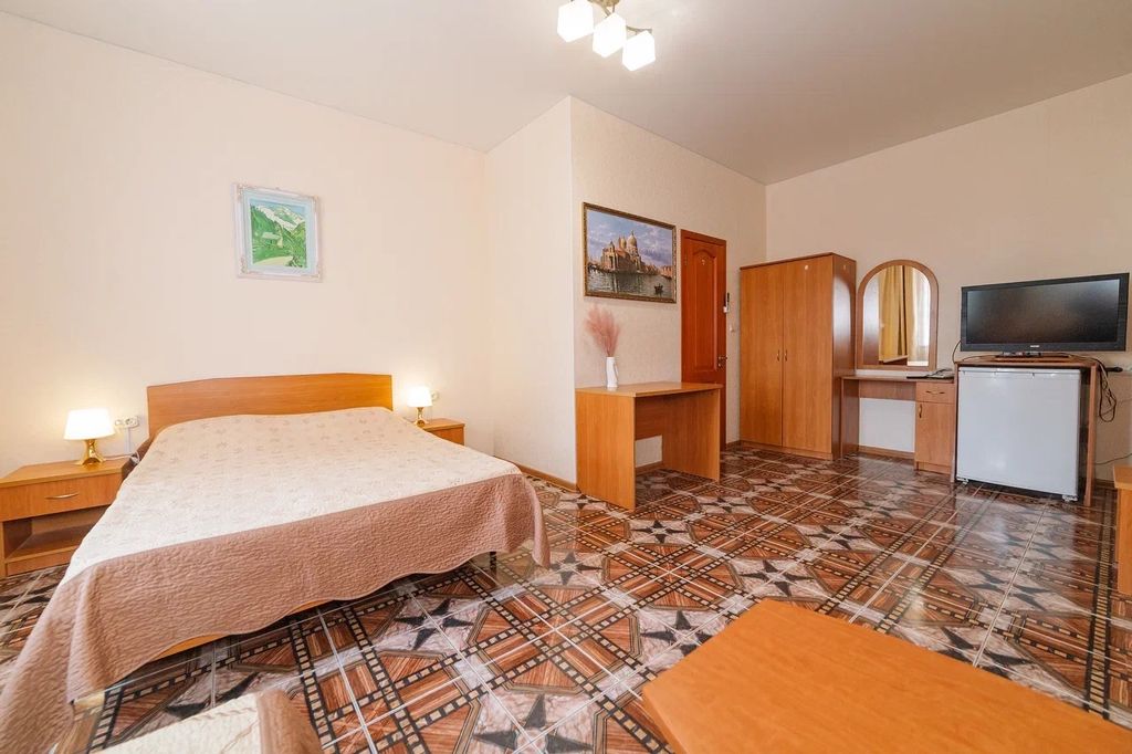 Трёхместный номер двухкомнатный стандарт