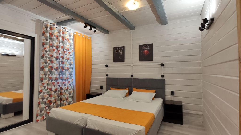 Двухместный номер с 2 отдельными кроватями стандартный на втором этаже