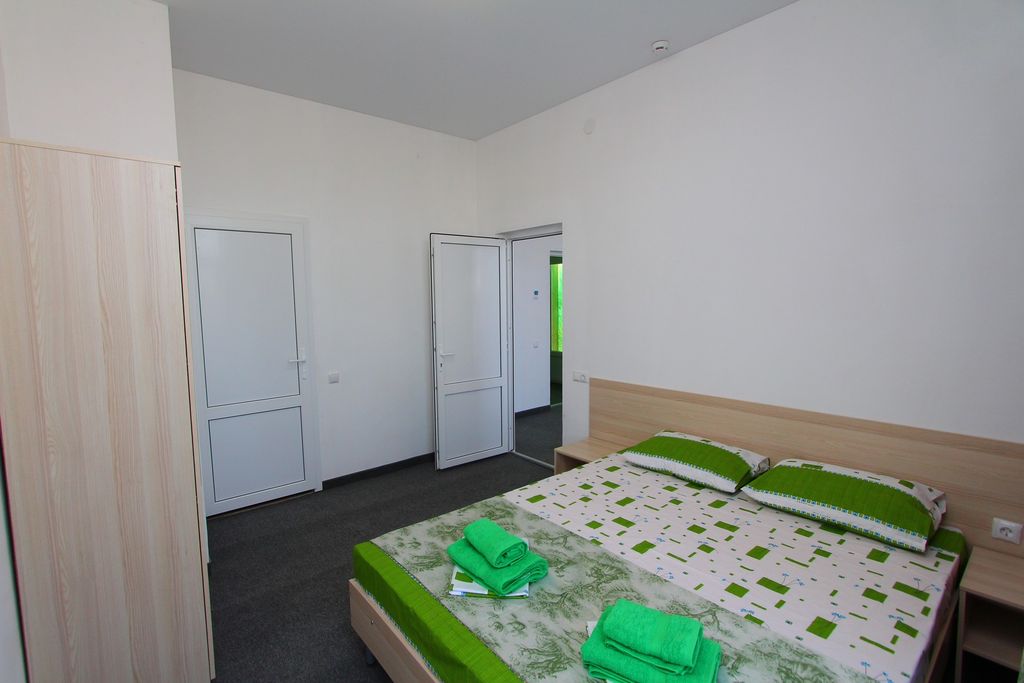 Двухместный номер с 1 кроватью люкс с балконом парк 2-я кровать + диван 2+ диван 1