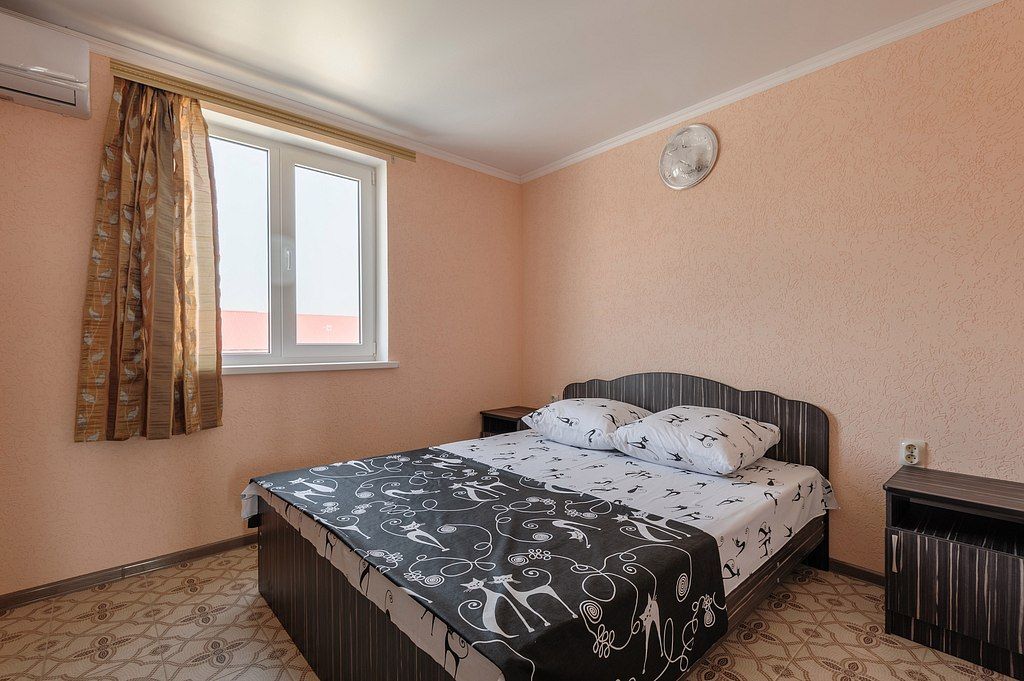 Четырёхместный номер двухкомнатный люкс