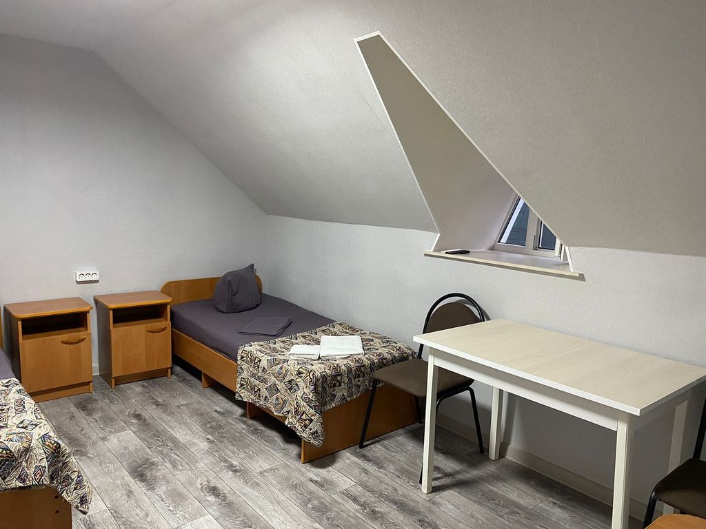 Двухместный номер с 2 отдельными кроватями с общей ванной комнатой без кондиционера