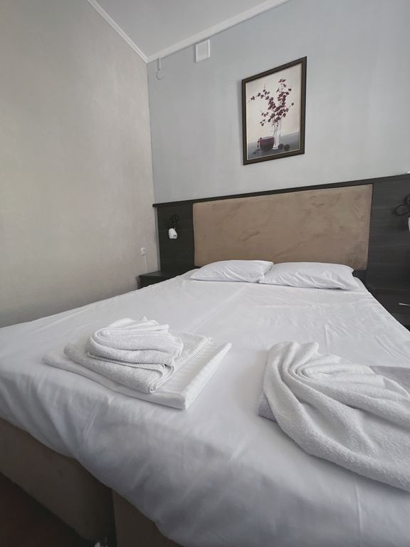 Четырёхместный номер улучшенный с видом на горы